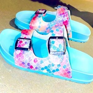 NWT kids sandals Girls beach flops Mermaid shoes little girl size 12 swim shoes